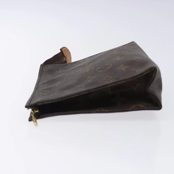 LOUIS VUITTON Monogram Poche Toilette 19 Pouch - Picture 4 of 16